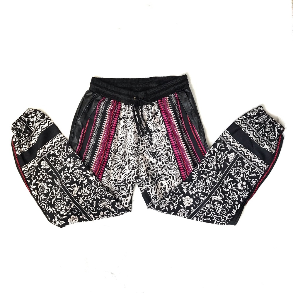 Bebe Casual Loose Fitted Pants Size Medium